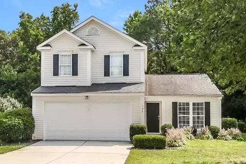 137 Lantana Dr, Mount Holly, NC 28120