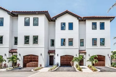 10510 Parkers Landing Dr #2, Tampa, FL 33615