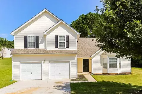 922 Tara Bnd, Hampton, GA 30228