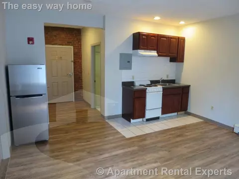 364 Harvard St #8, Cambridge, MA 02138
