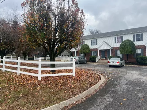 243 W Smith St, Gallatin, TN 37066