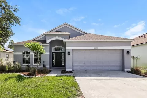 6751 Monarch Park Dr, Apollo Beach, FL 33572