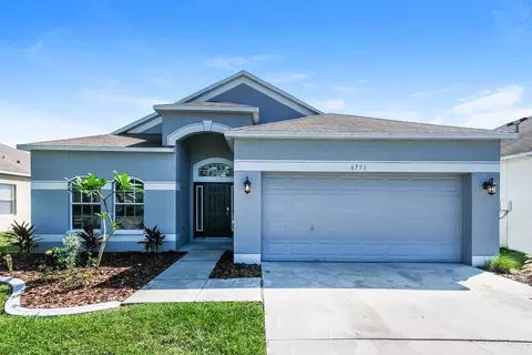 6751 Monarch Park Dr, Apollo Beach, FL 33572