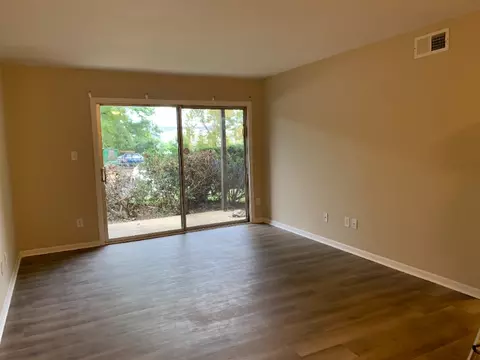 201 Orchard Trace Ln #2, Charlotte, NC 28213