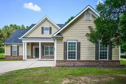 332 Southgate Dr, Locust Grove, GA 30248
