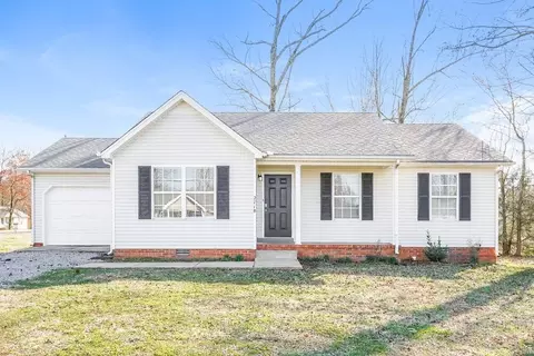2718 Lincoya Dr, Murfreesboro, TN 37127