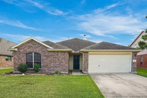 410 Cedar Lake Dr, League City, TX 77573