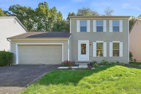 490 Durham Ln, Delaware, OH 43015
