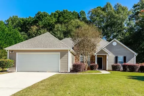 663 Stonecrest Dr, Loganville, GA 30052