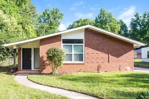 5401 Venado St, Charlotte, NC 28215