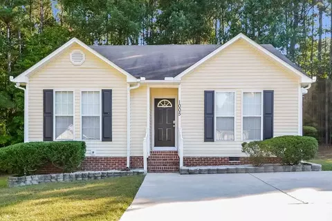 1005 Henchman Ct, Knightdale, NC 27545