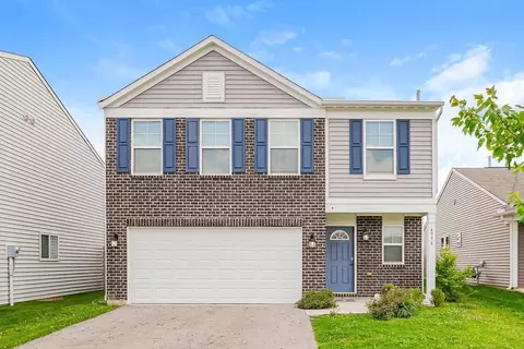 4996 Crestbrook Dr, Lockbourne, OH 43137