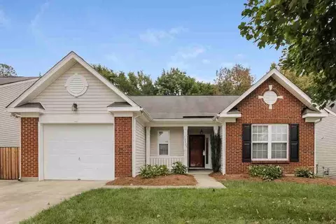 12828 Deaton Hill Dr, Charlotte, NC 28269