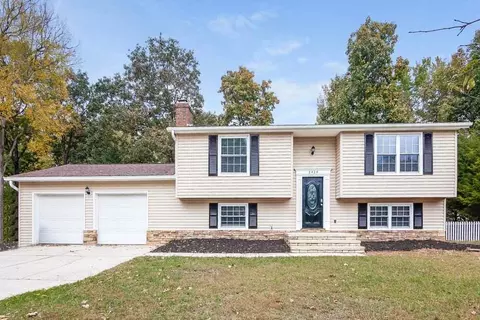 2424 Parkhighland Ct, Charlotte, NC 28273