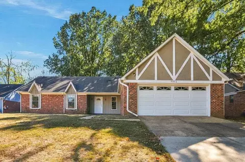7371 Hollorn Ln, Memphis, TN 38125