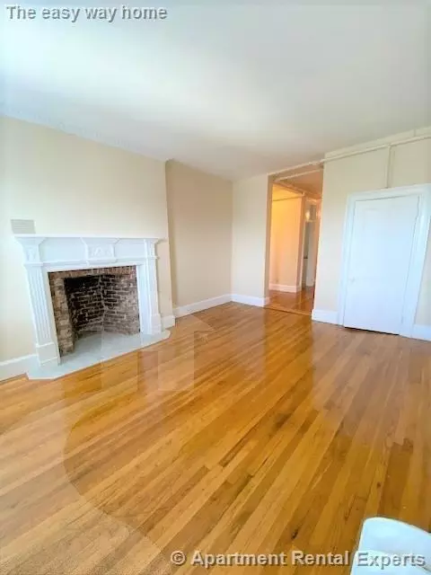888 Massachusetts Ave #514, Cambridge, MA 02139