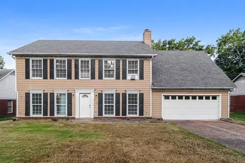 329 Locust Grove Dr, Cordova, TN 38018