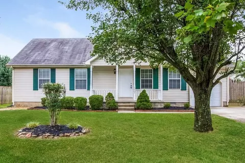 1207 Woods Edge Dr, Murfreesboro, TN 37130