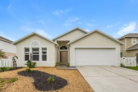 932 Vanderbilt Dr, Eustis, FL 32726