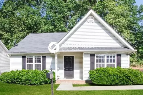 5425 Howard St, Charlotte, NC 28269