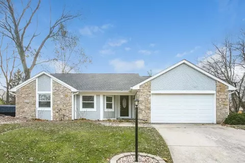 7809 Hampton Pl, Fishers, IN 46038