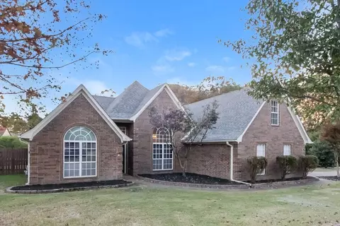 55 Lakewood Cv, Oakland, TN 38060