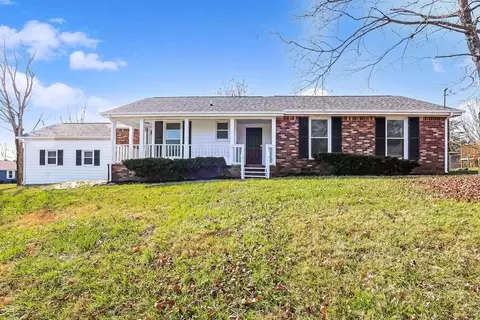 104 Post Oak Rd, Hendersonville, TN 37075