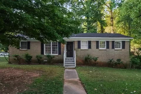 401 Sleepy Hollow Rd, Charlotte, NC 28217