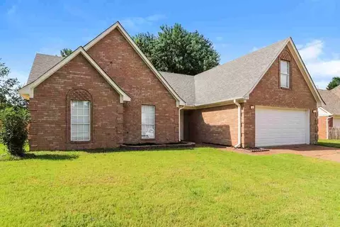 6752 Oakmoor Cir S, Bartlett, TN 38135