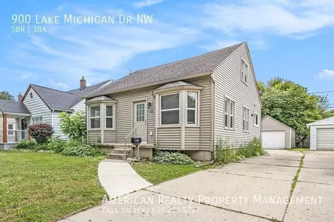 900 Lake Michigan Dr NW, Grand Rapids, MI 49504