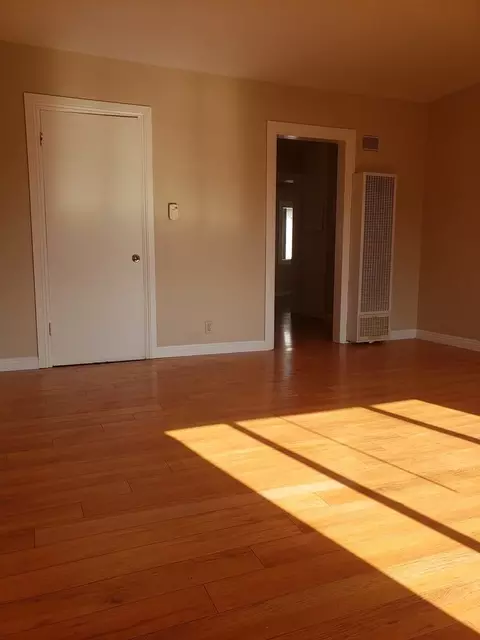 6116 Radford Ave, Los Angeles, CA 91606