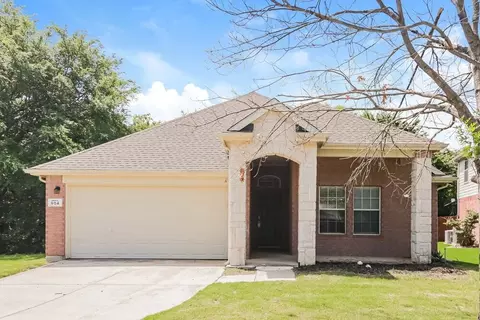 904 Starling Ln, Aubrey, TX 76227