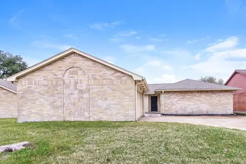 9938 Shell Rock Rd, La Porte, TX 77571