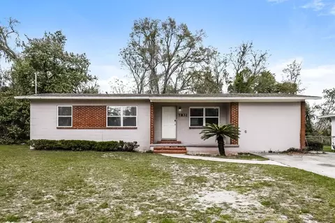 7832 Denham Rd E, Jacksonville, FL 32208