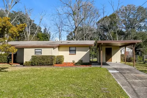 3937 Rodby Dr, Jacksonville, FL 32210