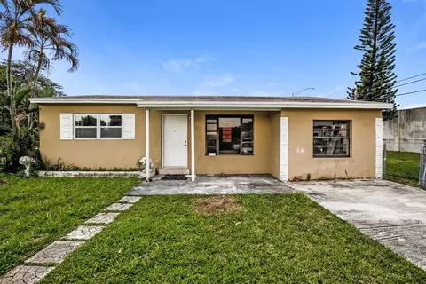 2906 Mayo St, Hollywood, FL 33020