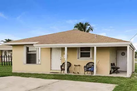 300 NW 3rd Ct, Hallandale Beach, FL 33009