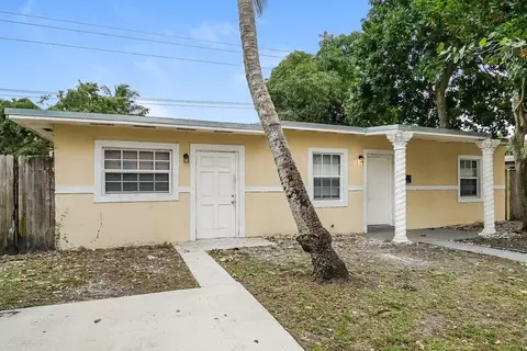 16461 Nwav, Opa Locka, FL 33054