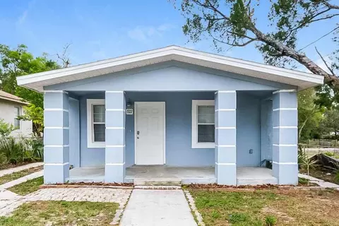 522 E Lime St, Tarpon Springs, FL 34689