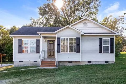330 W Holt St, Burlington, NC 27217