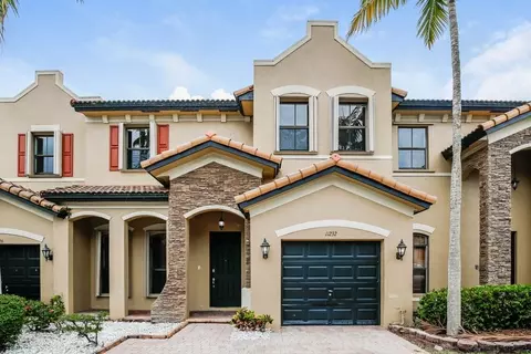 11232 Swst, Princeton, FL 33032