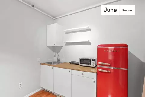 247 W 63rd St #4d, New York, NY 10023