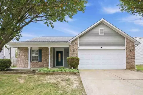 1327 Grand Canyon Cir, Franklin, IN 46131