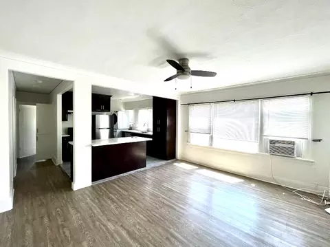 855 12 W 43rd Pl, Los Angeles, CA 90037