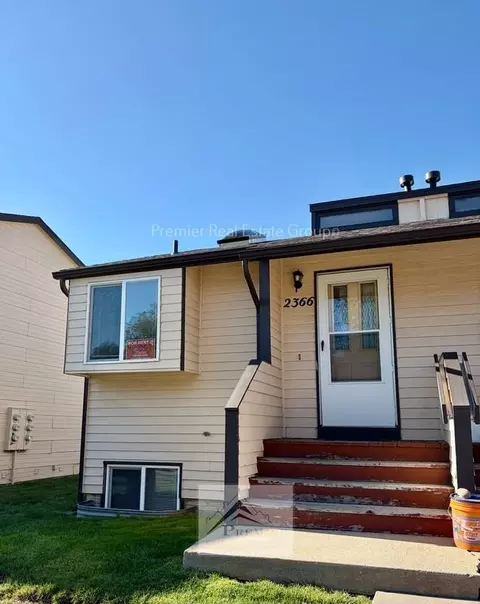 2366 Lexington Village Ln, Colorado Springs, CO 80916