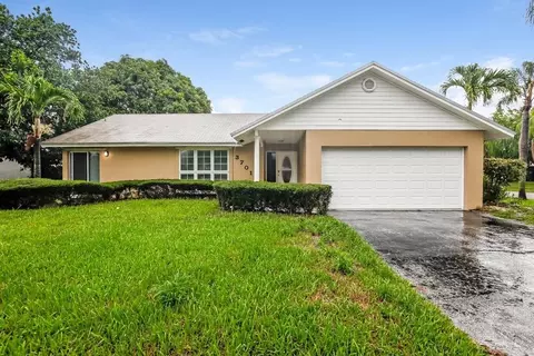 3701 NW 7th Ct, Delray Beach, FL 33445
