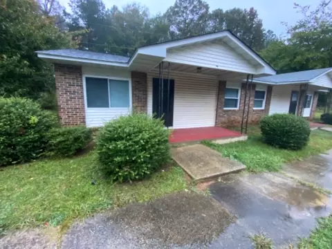 101 Stonehaven Dr, Greenwood, SC 29649