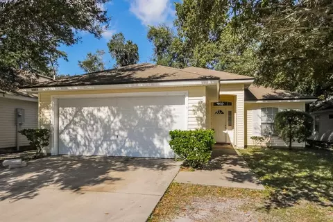 2871 Centerwood Dr N, Jacksonville, FL 32218