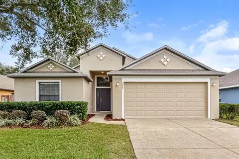 4222 Barnsley Ln, Tavares, FL 32778