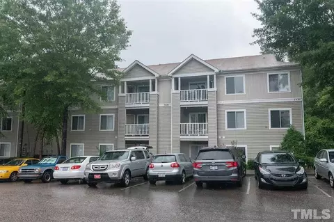 1430 Collegiate Cir, Raleigh, NC 27606